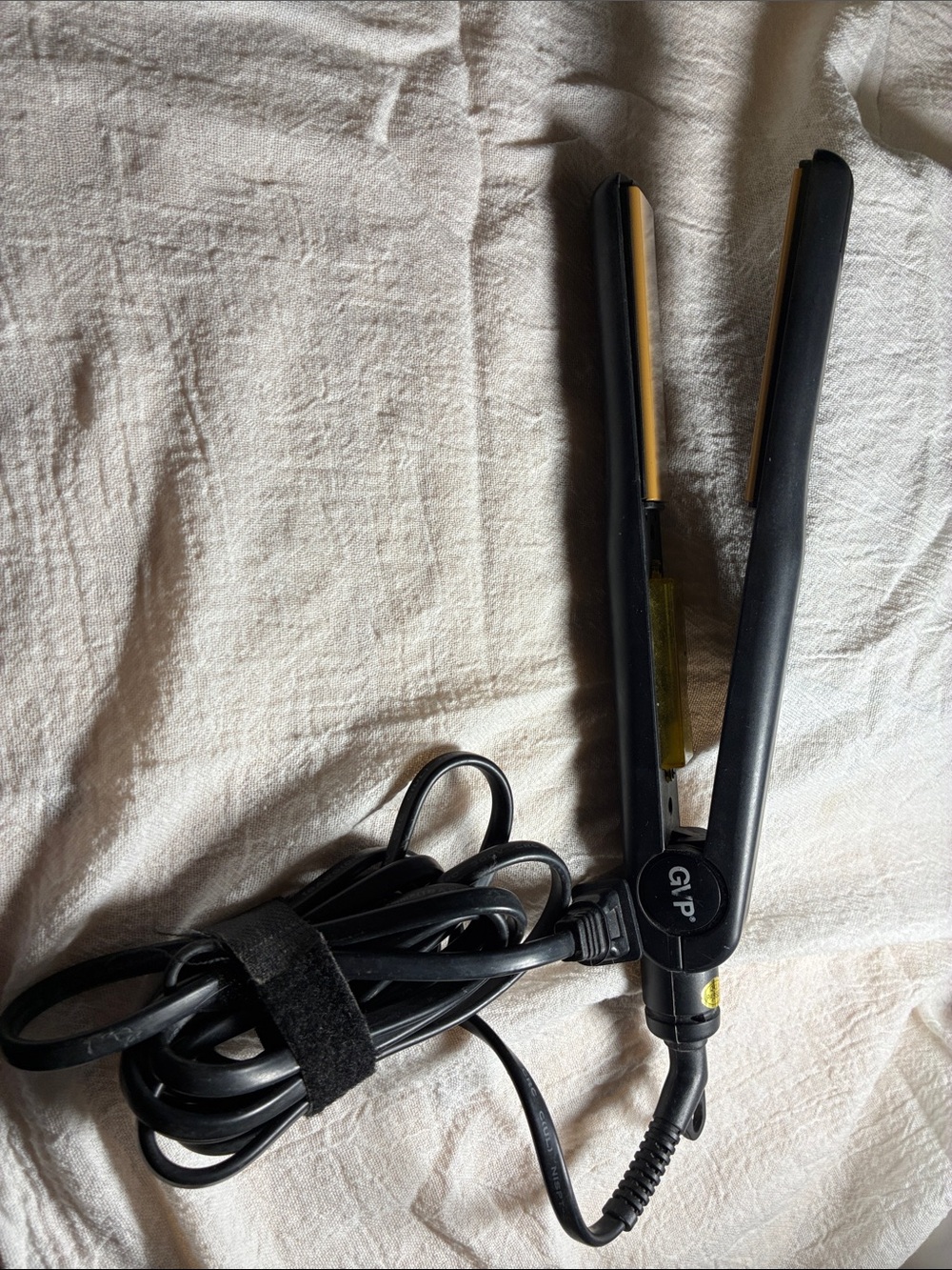 GVP Black Ceramic Hair Straightener with Gold Plates